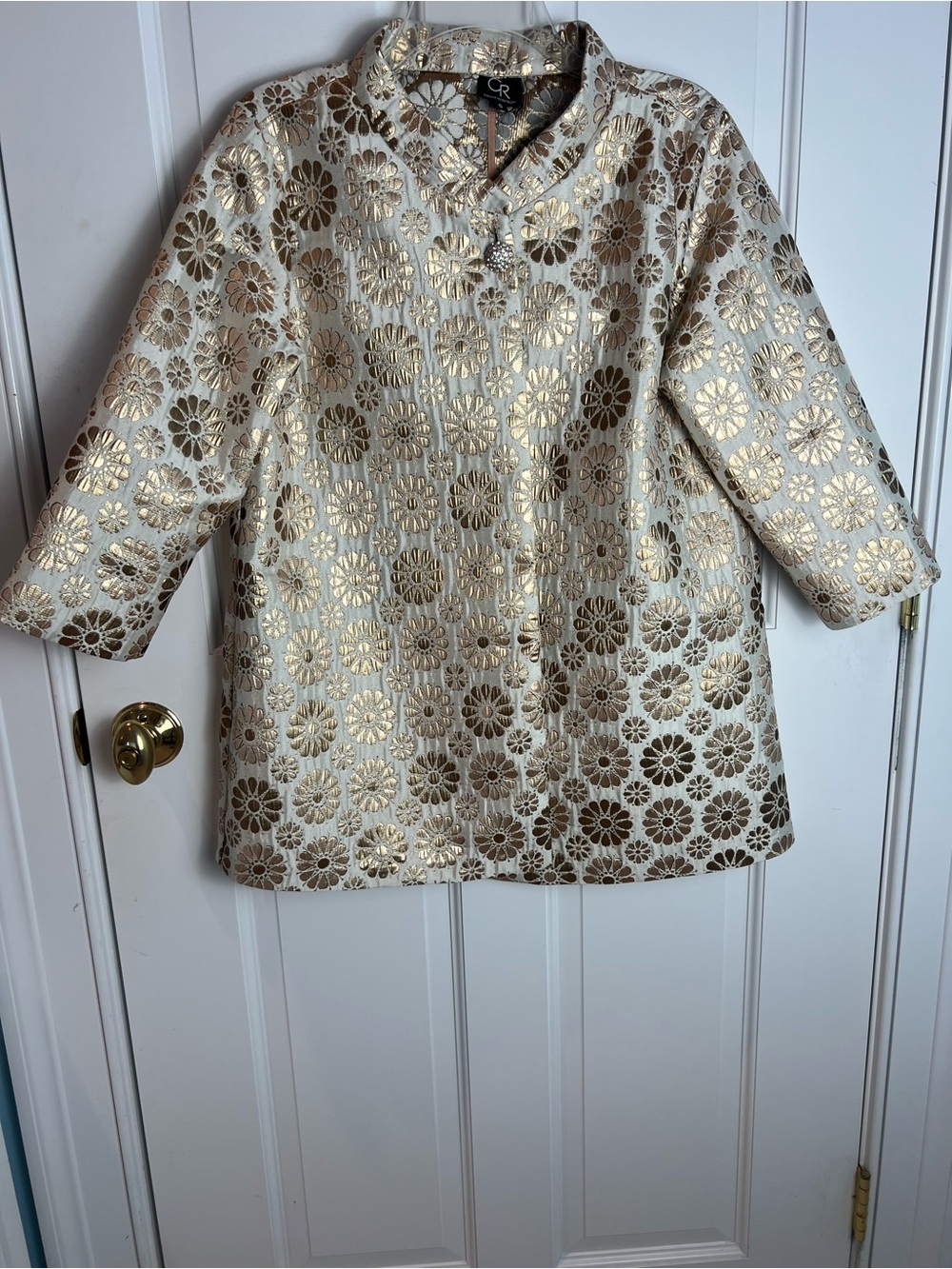 CR Gold Floral Brocade Jacket in Ivory